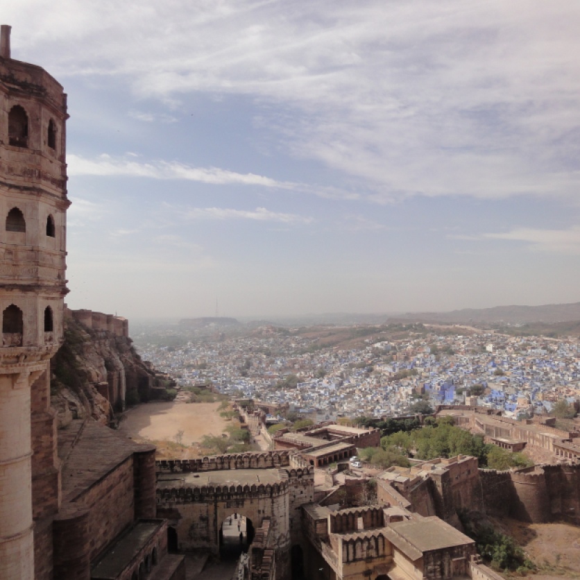 Majestic Maehrangarh fort overlooking the blue city
